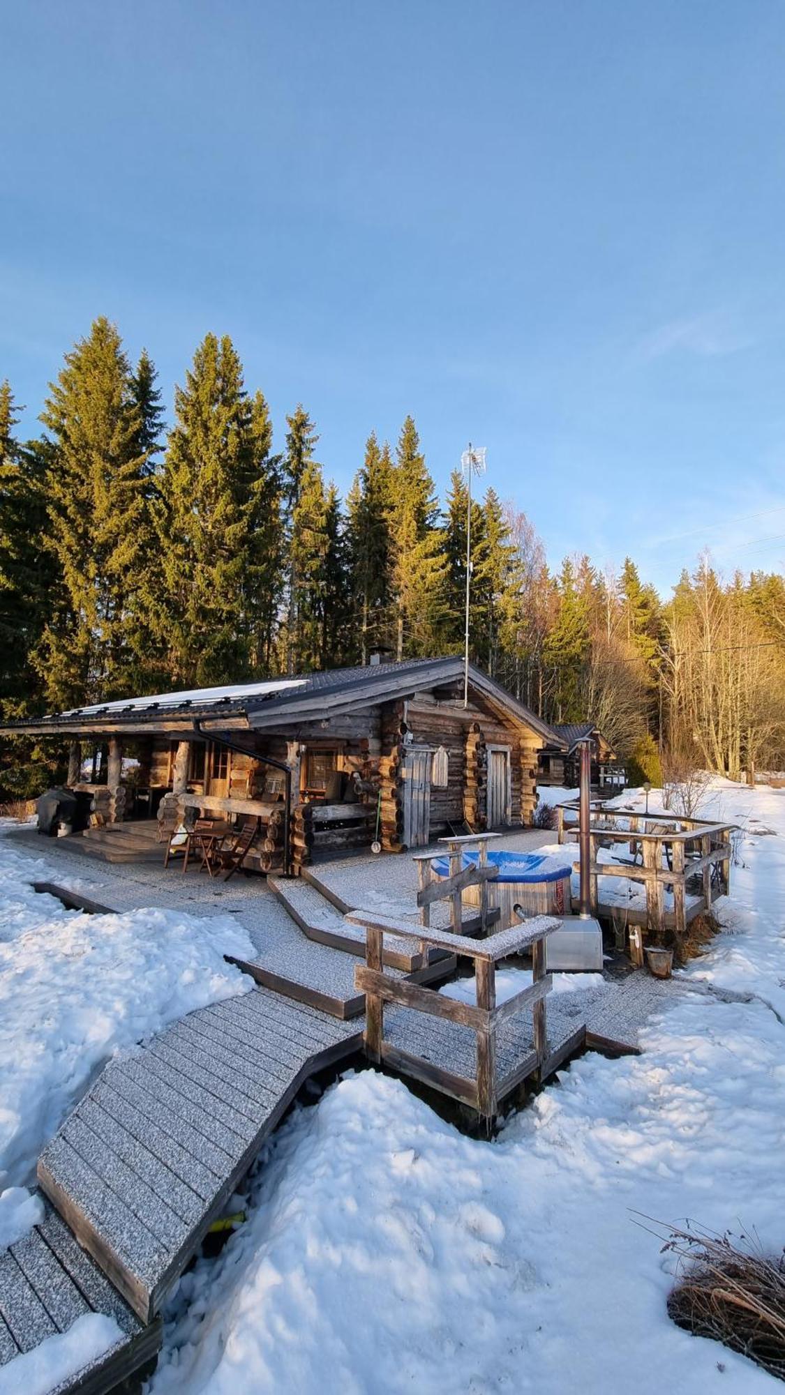 Villa Kivikoski Pyhtaa ภายนอก รูปภาพ